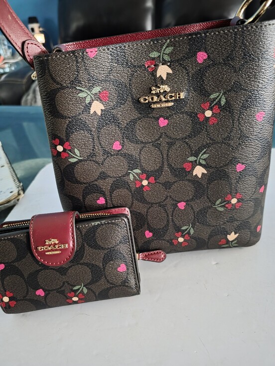 Coach Handbags - New Coach Brown Signature Floral Crossbody Set